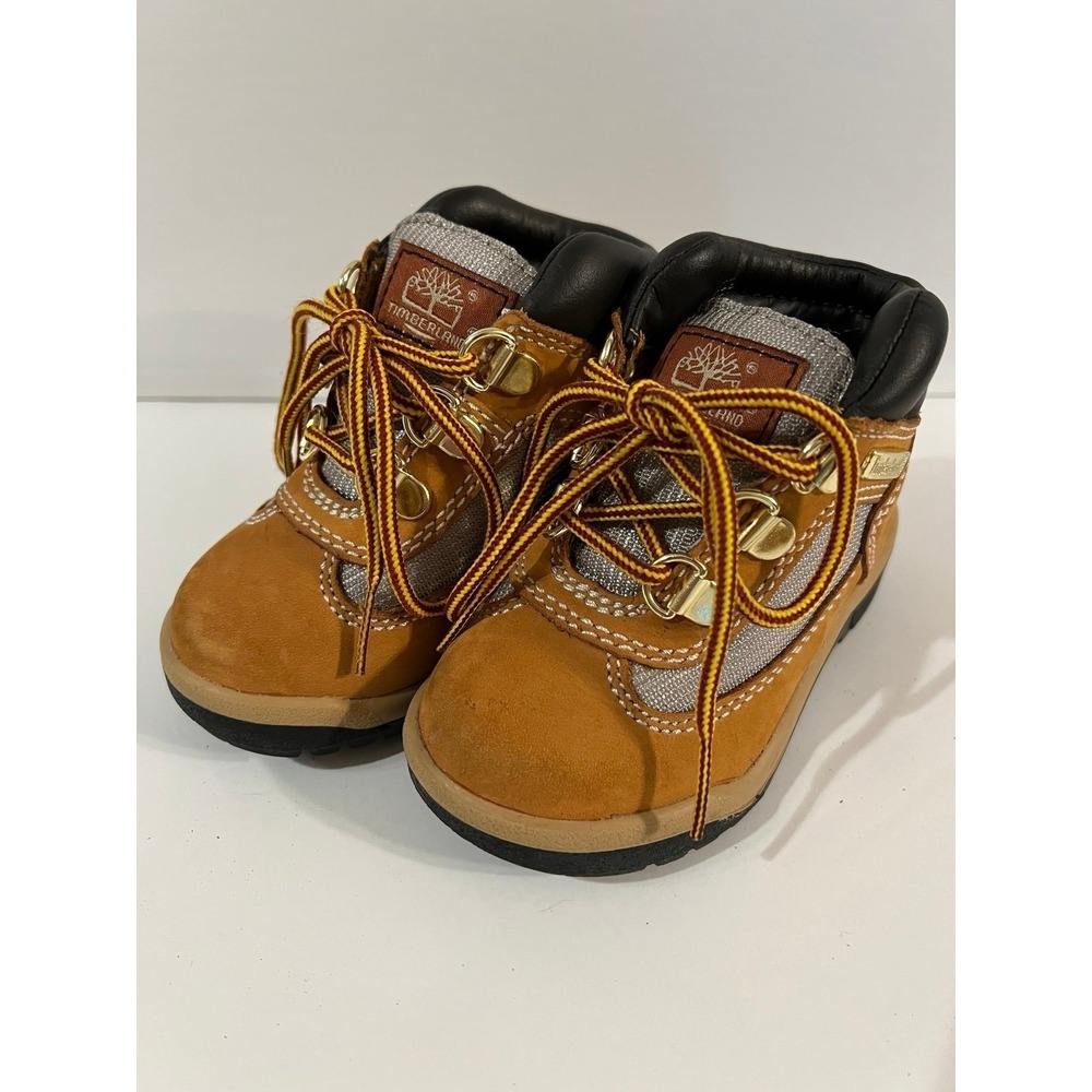 Toddler boy 5.5 Timberland Boots‎ (s-188)